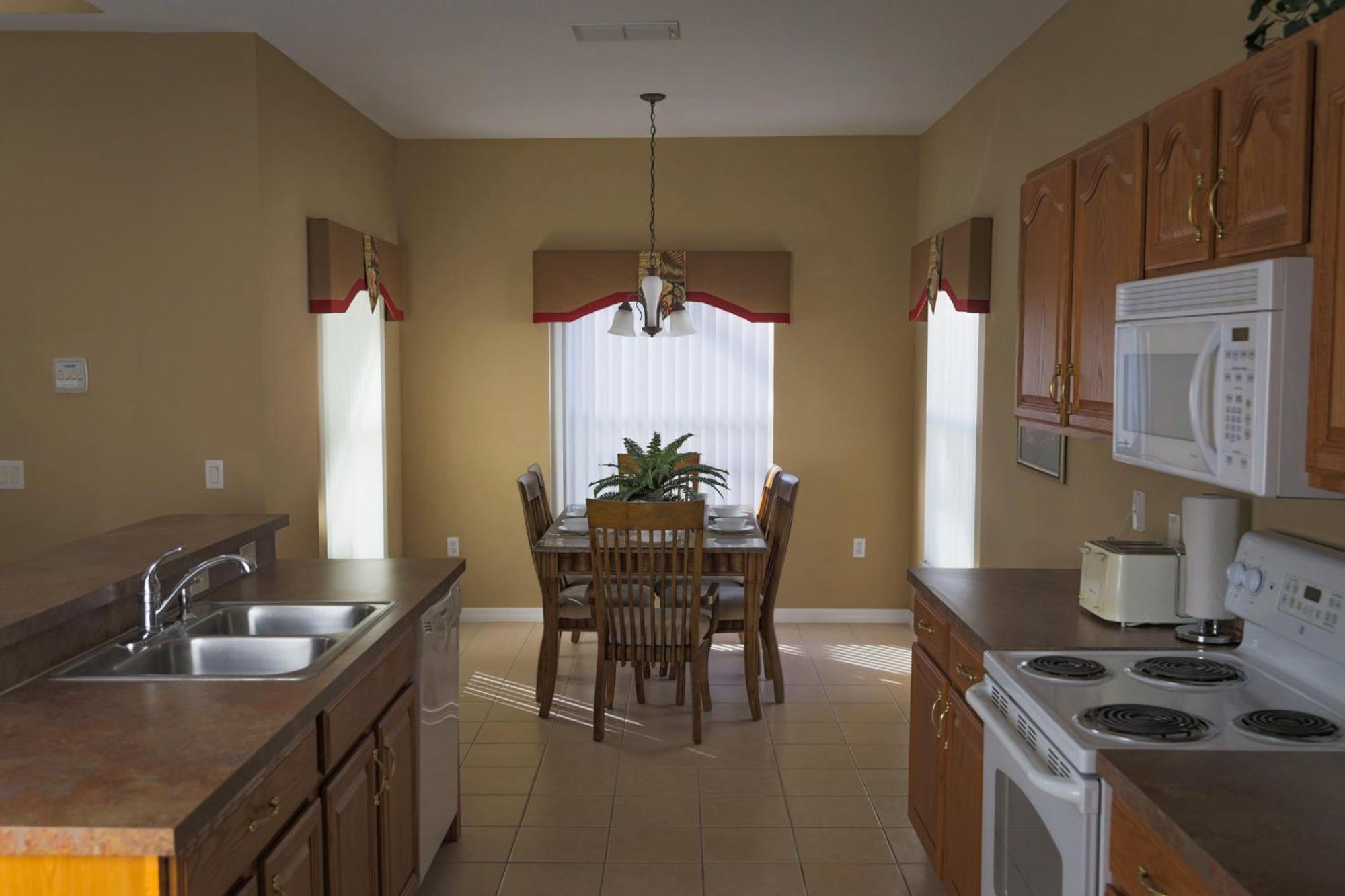 5 Bedroom Highgate Park Villa Davenport Bagian luar foto
